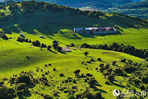 Habari ya Picha: Mandhari Nzuri ya Mbuga ya Milimani huko Yunnan, China