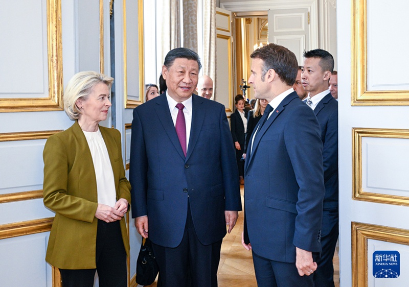 Rais wa China Xi Jinping, Rais wa Ufaransa Emmanuel Macron na Mwenyekiti wa Kamisheni ya Umoja wa Ulaya Ursula von der Leyen wafanya mazungumzo